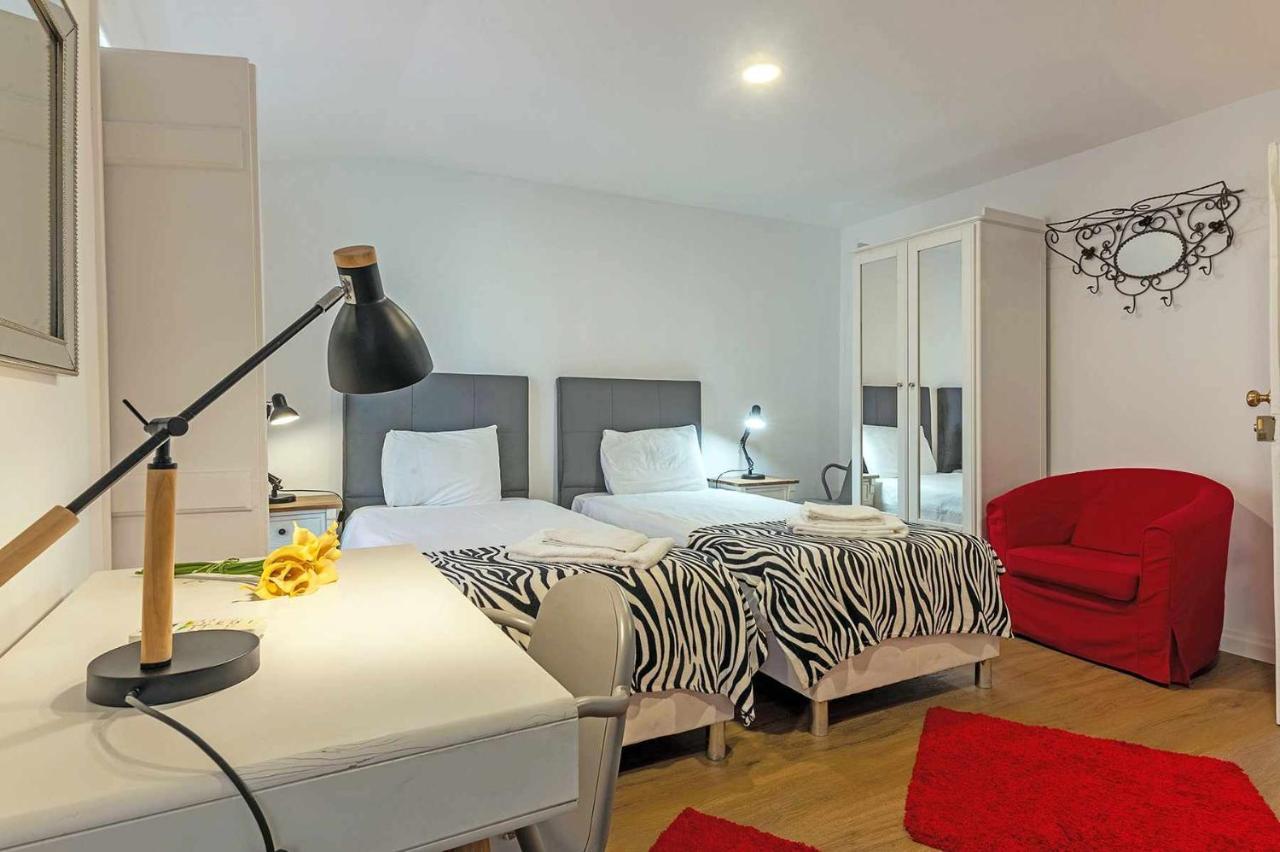 Bairro Alto Palace Special For Groups Up To 24 Guests Lisbon Exterior photo